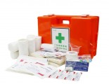可掛牆膠質橙色中型急救箱連急救箱安全物品(11-49人適用)