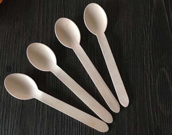 disposable-environmentally-friendly-degradable-wooden-take-out-tableware-knives-forks-spoons-efs1083-03-740x550.jpg